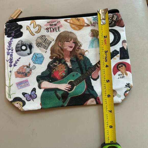 COSMETIC POUCH NEW IN PACKAGE - Picture 5 of 6